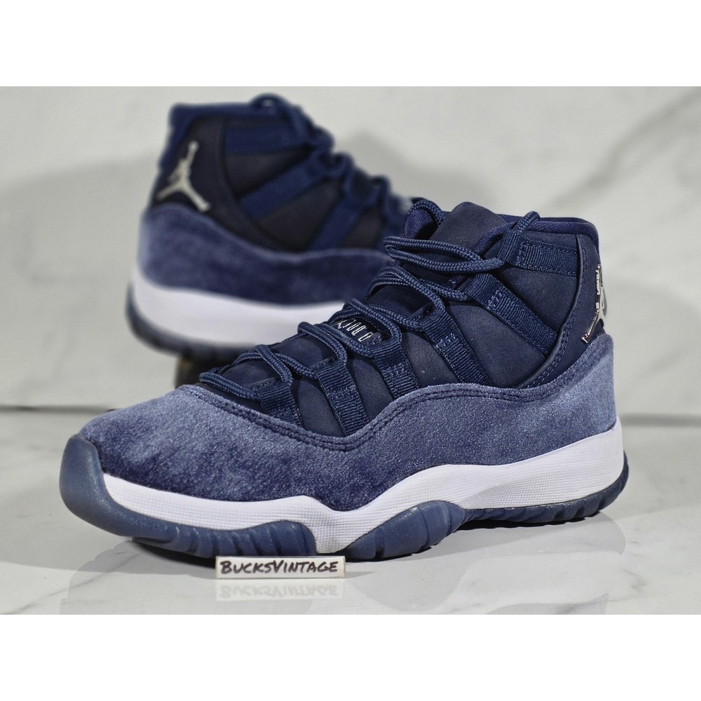 Nike Air Jordan XI Retro 11 Midnight Navy Velvet Velour 2022 Womens Size 5 Rare